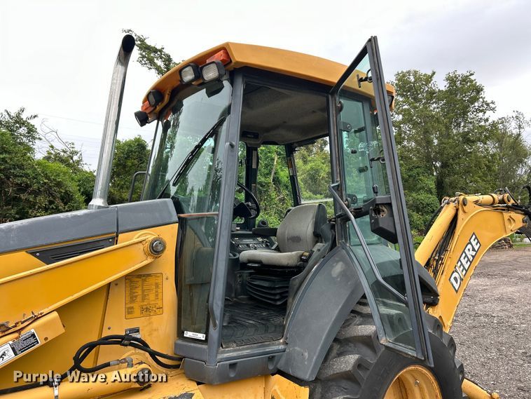 image for item EK3036 2003 John Deere  410G backhoe