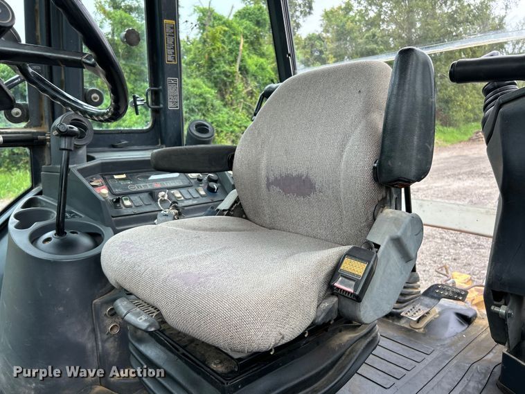 image for item EK3036 2003 John Deere  410G backhoe