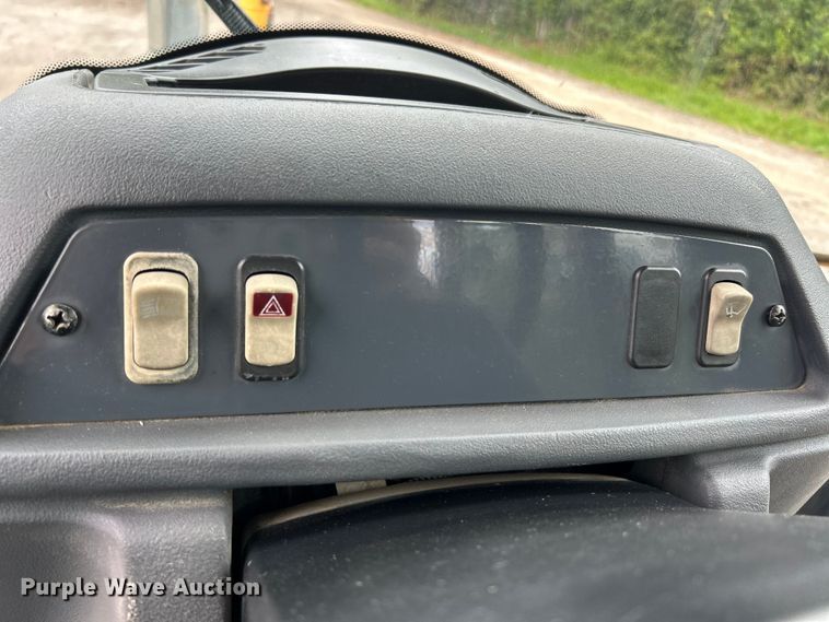 image for item EK3036 2003 John Deere  410G backhoe