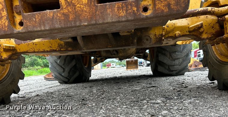 image for item EK3036 2003 John Deere  410G backhoe