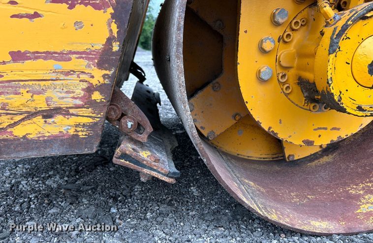 image for item EK3037 1986 Dynapac  CC10 double drum vibratory roller