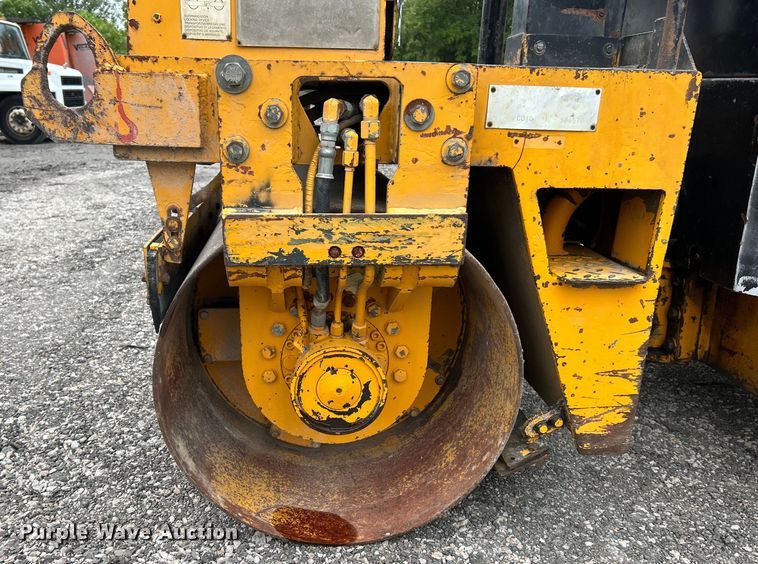 image for item EK3037 1986 Dynapac  CC10 double drum vibratory roller