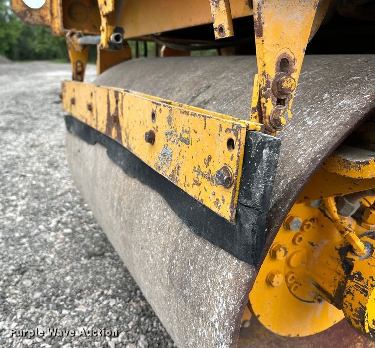 image for item EK3037 1986 Dynapac  CC10 double drum vibratory roller