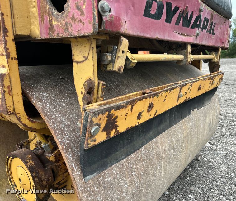 image for item EK3038 1986 Dynapac  CC10 double drum vibratory roller