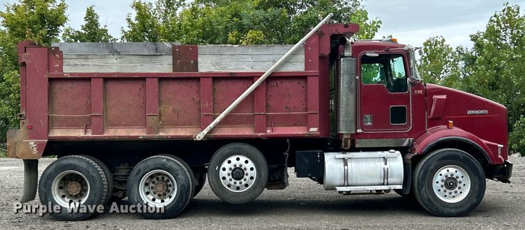 image for item EK3039 2000 Kenworth T800 dump truck