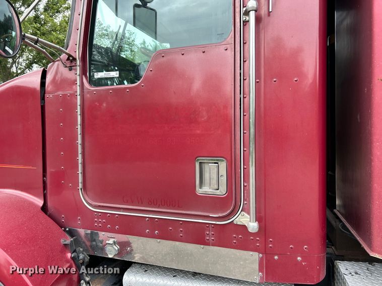 image for item EK3039 2000 Kenworth T800 dump truck