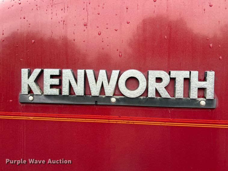 image for item EK3039 2000 Kenworth T800 dump truck