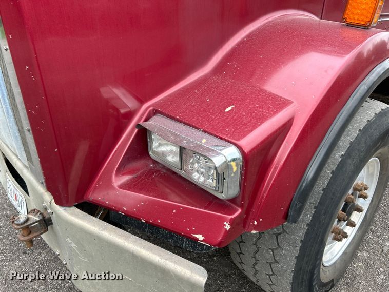 image for item EK3039 2000 Kenworth T800 dump truck