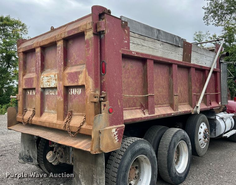 image for item EK3039 2000 Kenworth T800 dump truck