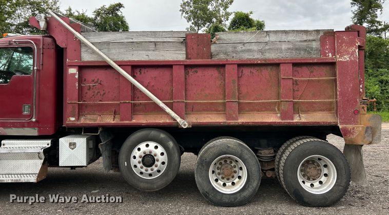 image for item EK3039 2000 Kenworth T800 dump truck