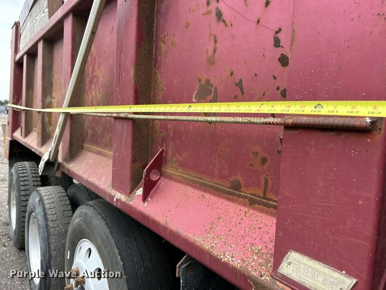 image for item EK3039 2000 Kenworth T800 dump truck