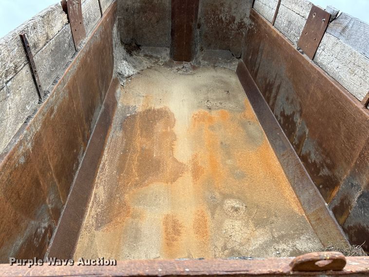 image for item EK3039 2000 Kenworth T800 dump truck