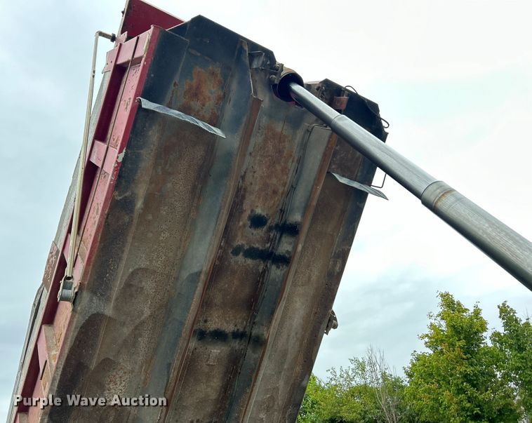 image for item EK3039 2000 Kenworth T800 dump truck