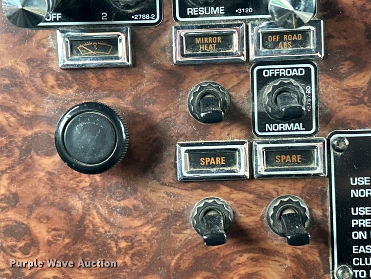 image for item EK3039 2000 Kenworth T800 dump truck