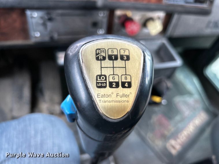 image for item EK3039 2000 Kenworth T800 dump truck