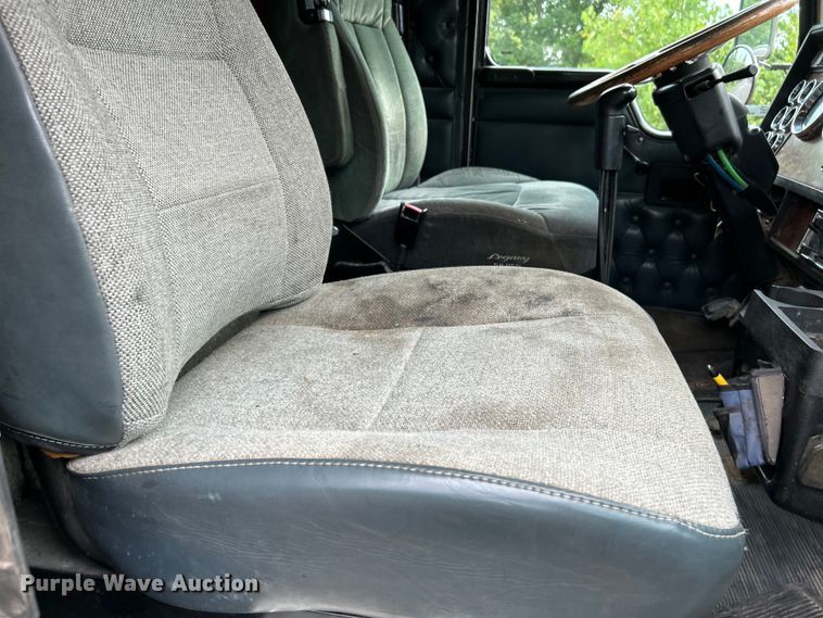 image for item EK3039 2000 Kenworth T800 dump truck