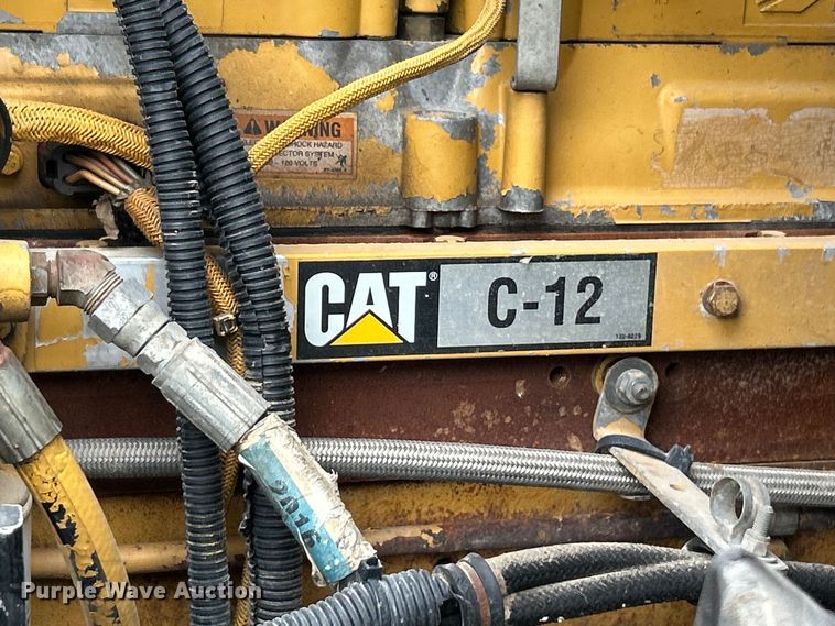 image for item EK3039 2000 Kenworth T800 dump truck