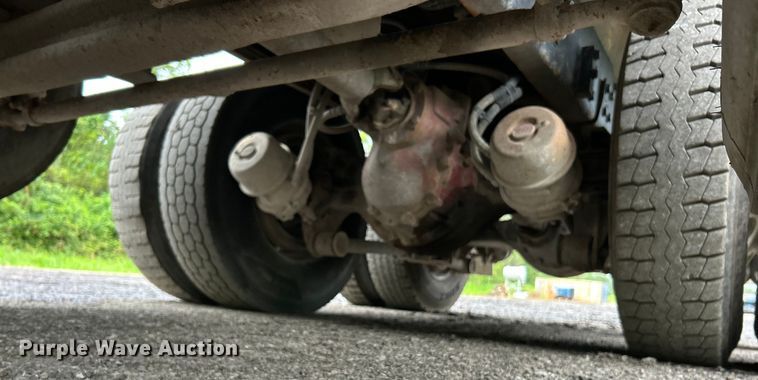 image for item EK3039 2000 Kenworth T800 dump truck