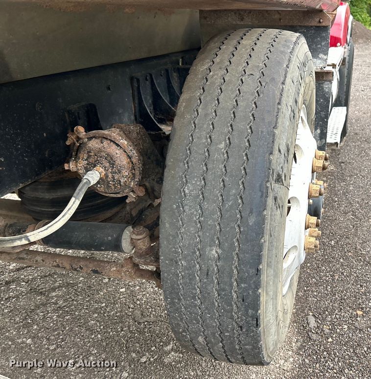 image for item EK3039 2000 Kenworth T800 dump truck