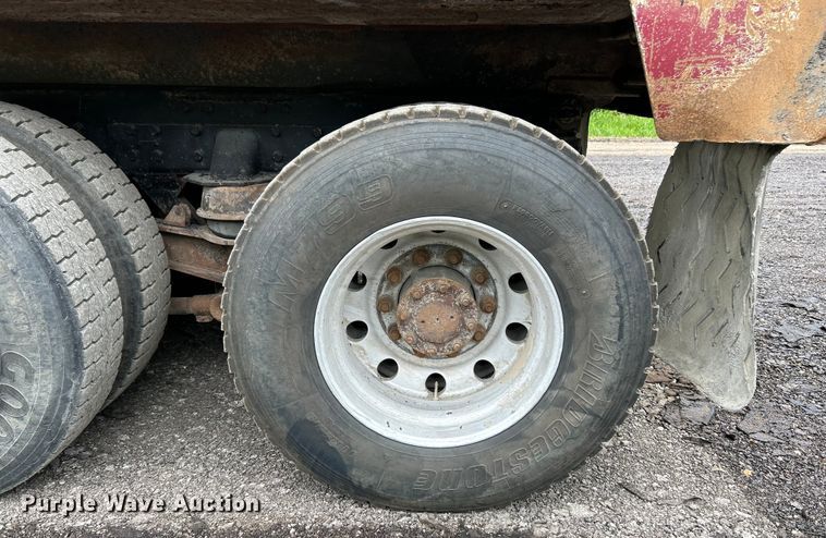 image for item EK3039 2000 Kenworth T800 dump truck