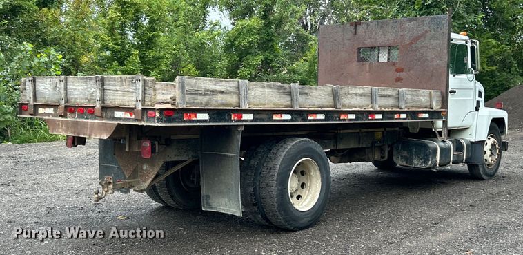 image for item EK3040 1998 Mack CS200P flatbed truck