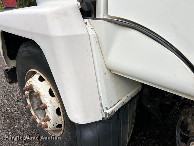 image for item EK3040 1998 Mack CS200P flatbed truck