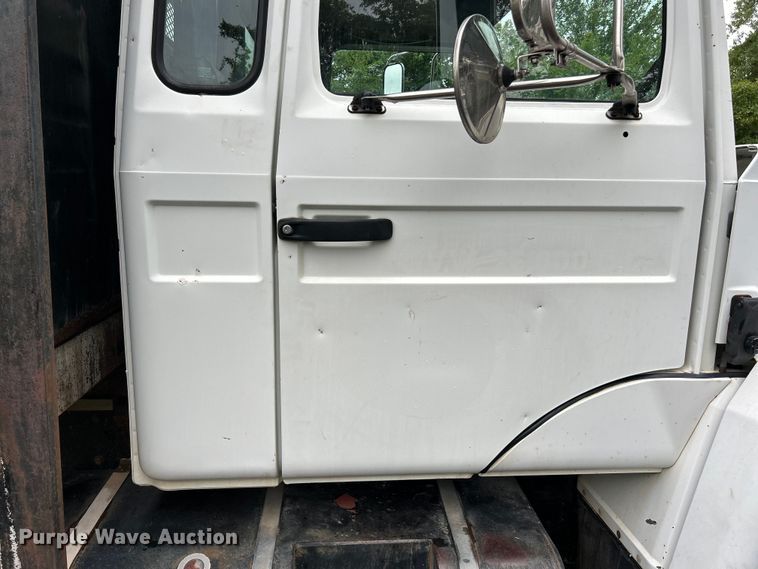 image for item EK3040 1998 Mack CS200P flatbed truck