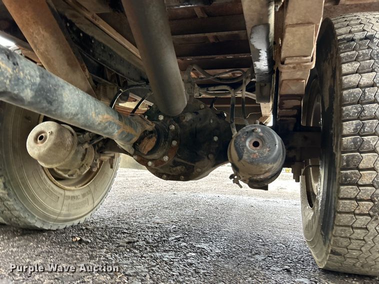 image for item EK3040 1998 Mack CS200P flatbed truck