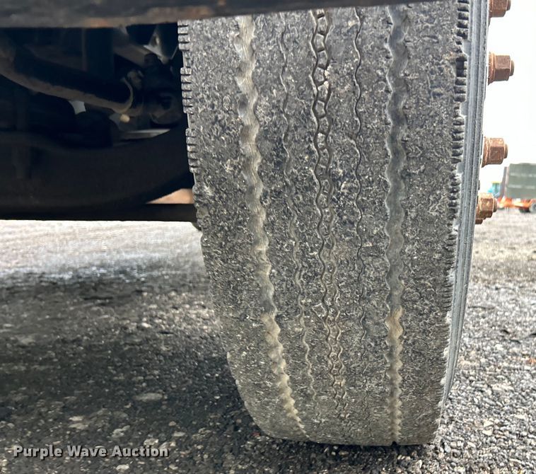 image for item EK3040 1998 Mack CS200P flatbed truck