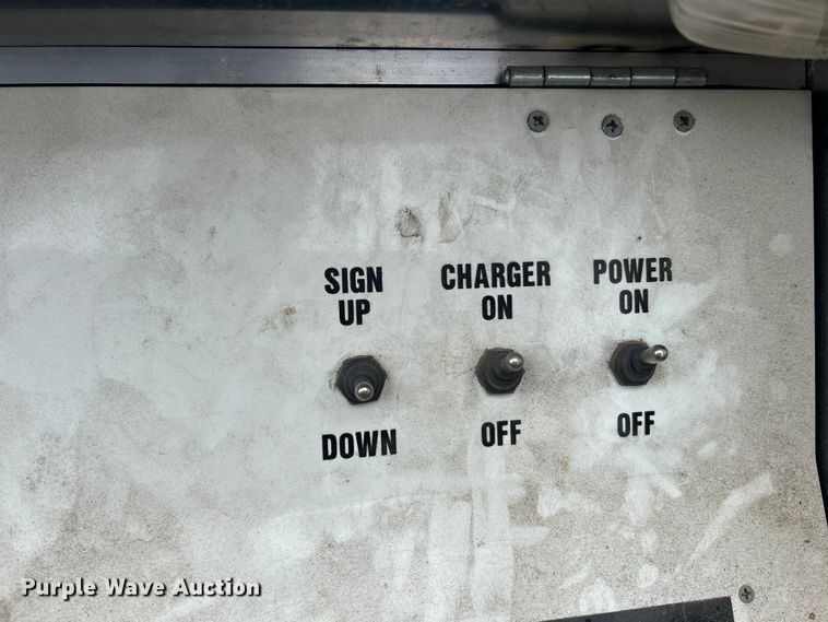 image for item EK3041 (2) Ver-mac PCMS 1210 message boards 