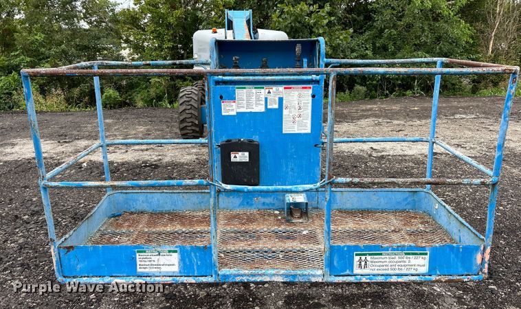 image for item EK3042 1999 Genie  S60 boom lift