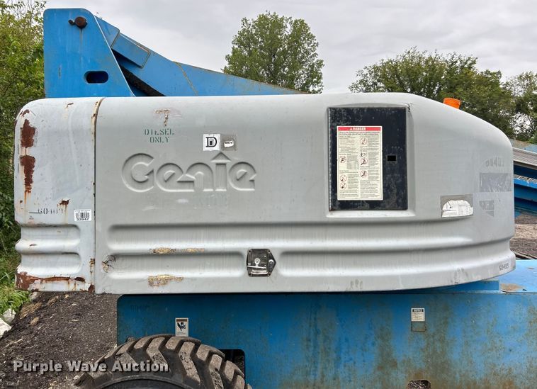 image for item EK3042 1999 Genie  S60 boom lift