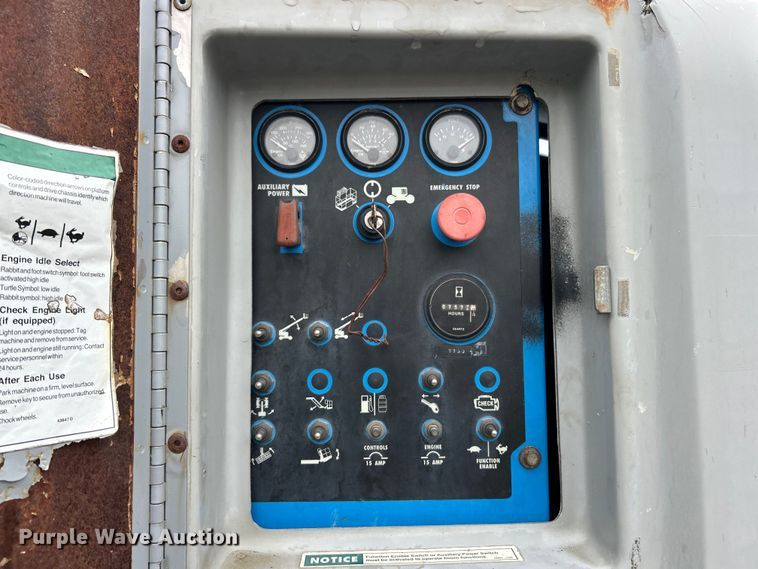 image for item EK3042 1999 Genie  S60 boom lift