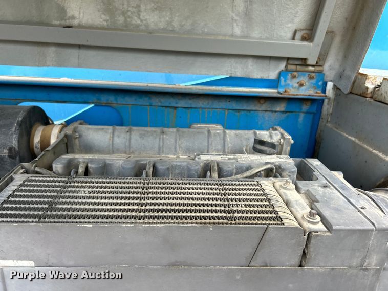 image for item EK3042 1999 Genie  S60 boom lift