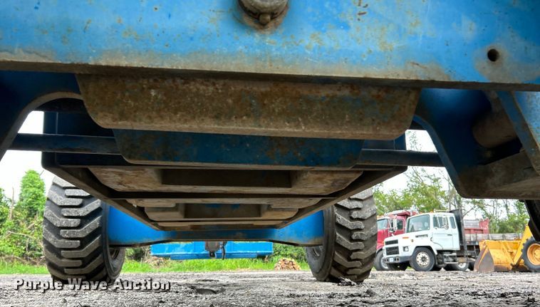 image for item EK3042 1999 Genie  S60 boom lift