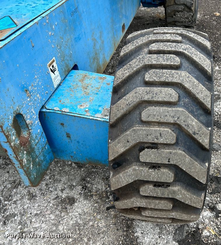 image for item EK3042 1999 Genie  S60 boom lift