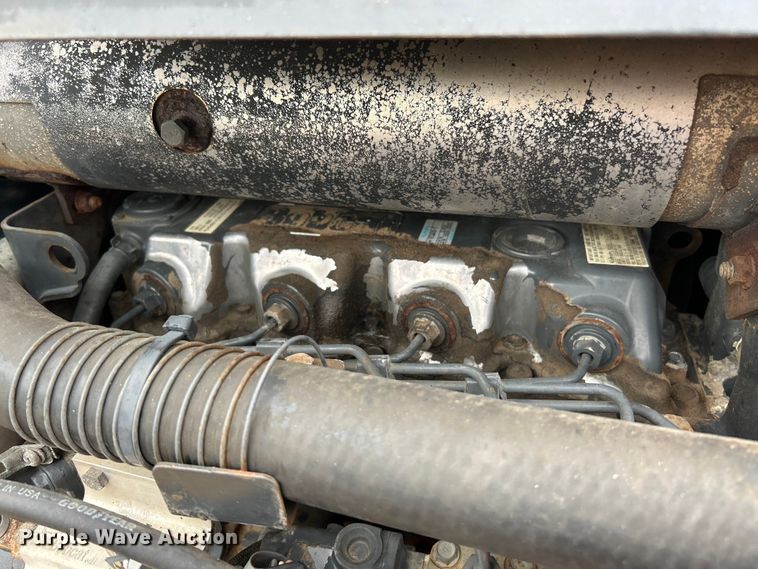 image for item EK3043 2003 Bobcat  S250 skid steer loader