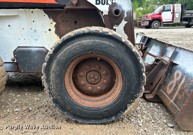 image for item EK3043 2003 Bobcat  S250 skid steer loader