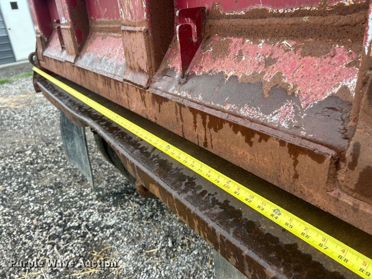 image for item EK3051 1997 Ford LT9000 dump truck