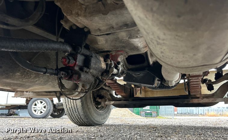 image for item EK3051 1997 Ford LT9000 dump truck