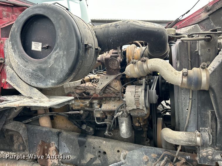 image for item EK3051 1997 Ford LT9000 dump truck