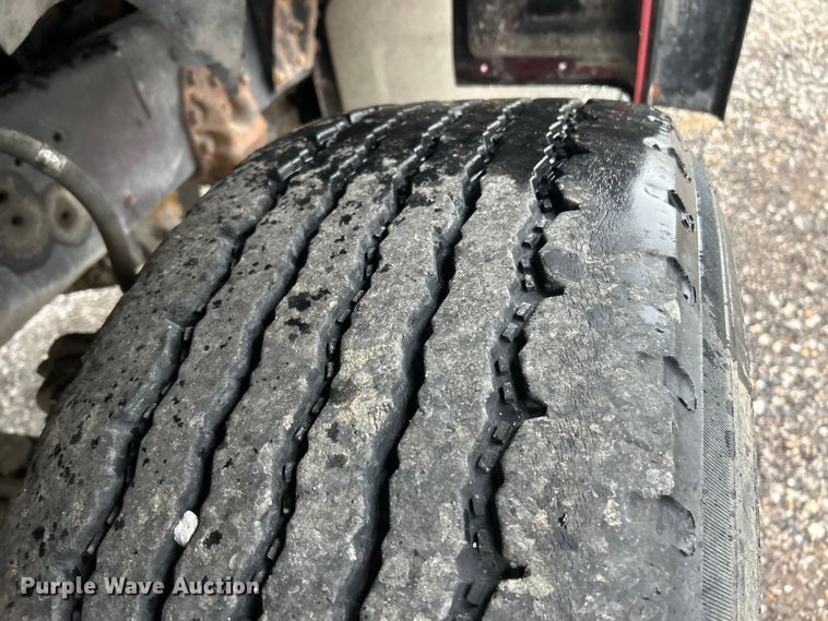 image for item EK3051 1997 Ford LT9000 dump truck