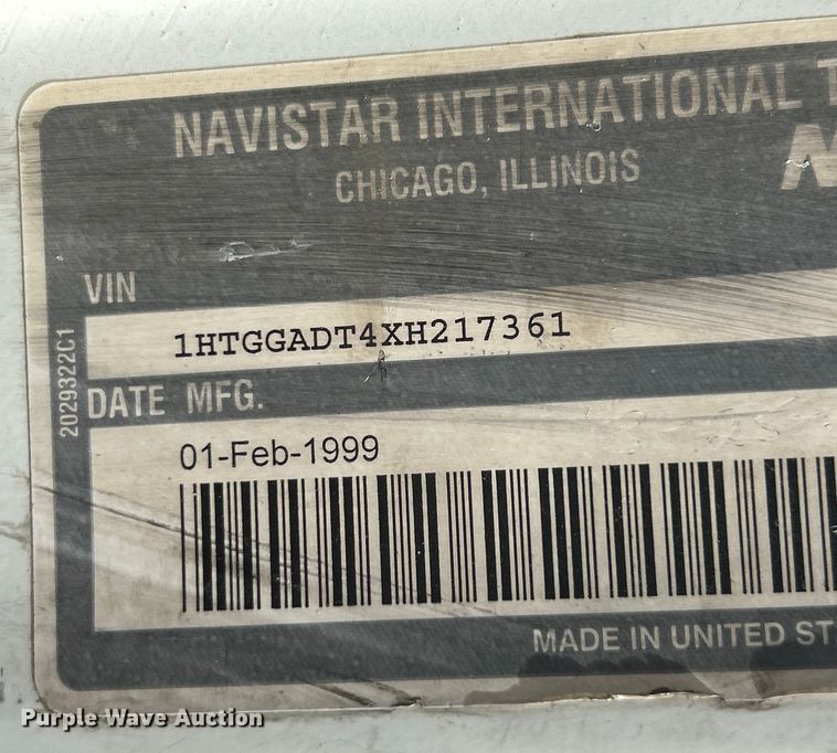 image for item EK3052 1999 International  2574 dump truck