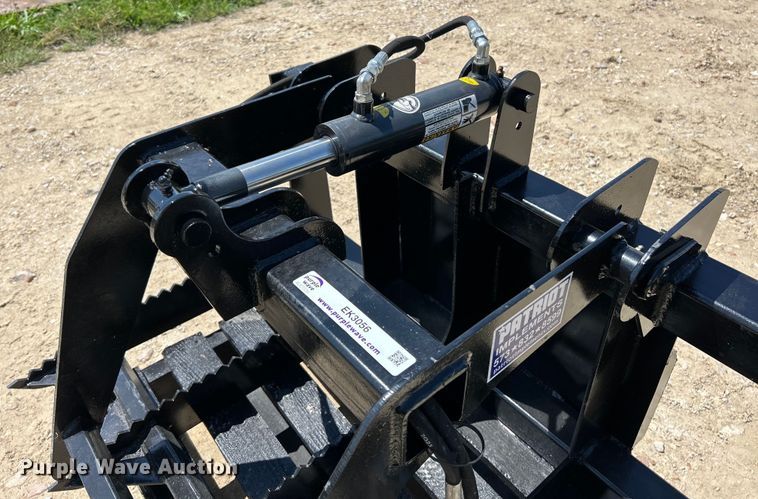image for item EK3056 Patriot Implements compact utility loader rock grapple bucket