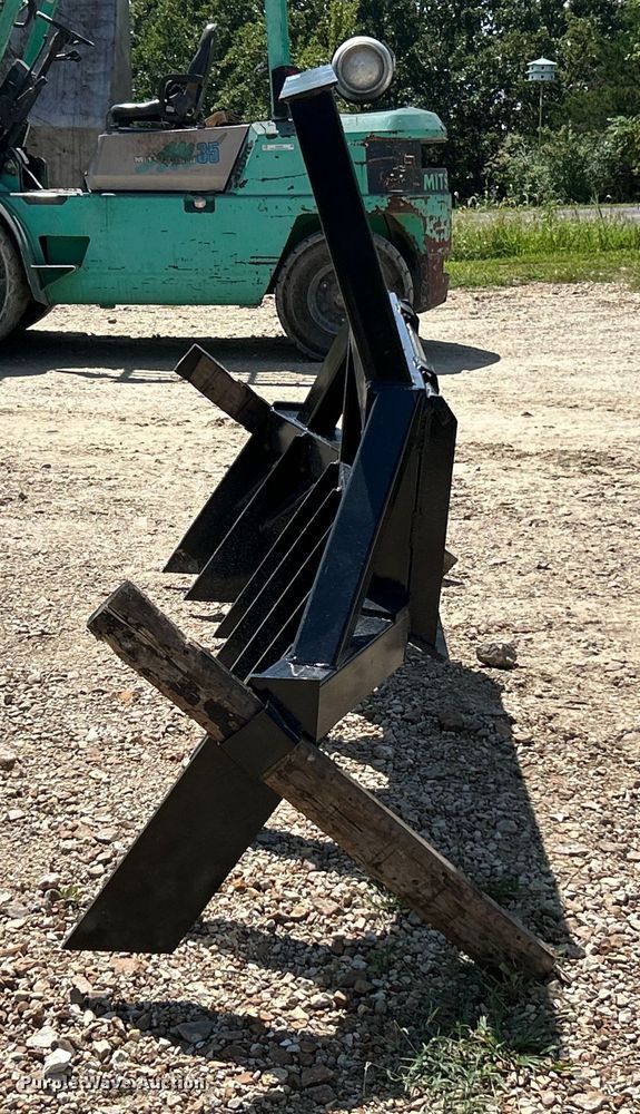 image for item EK3058 Patriot Implements skid steer root rake