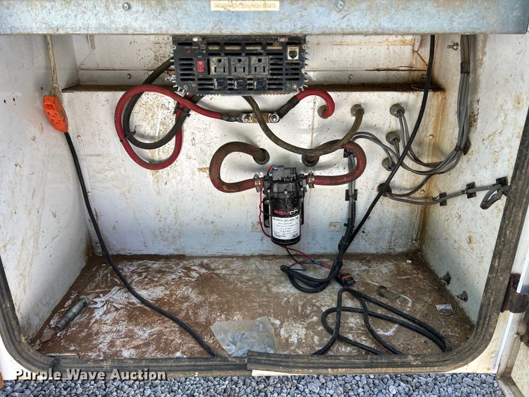 image for item EK3063 2014 Hino 338 utility / service truck