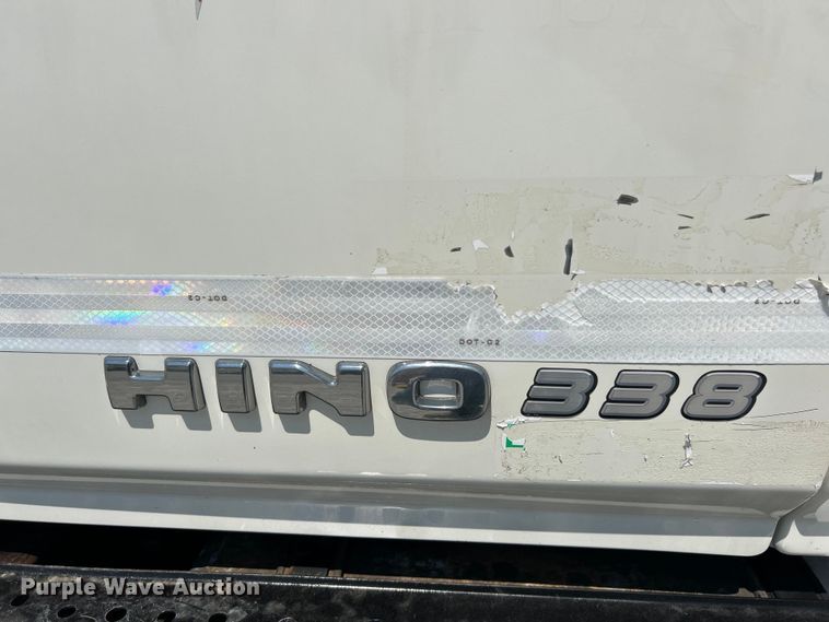 image for item EK3063 2014 Hino 338 utility / service truck