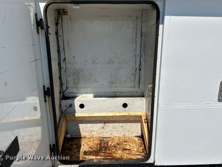 image for item EK3063 2014 Hino 338 utility / service truck