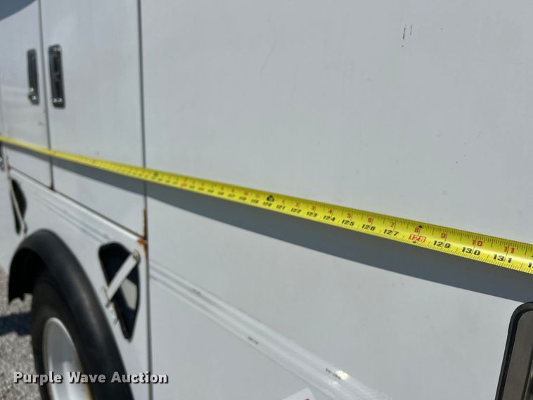 image for item EK3063 2014 Hino 338 utility / service truck