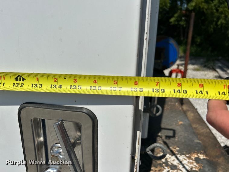 image for item EK3063 2014 Hino 338 utility / service truck